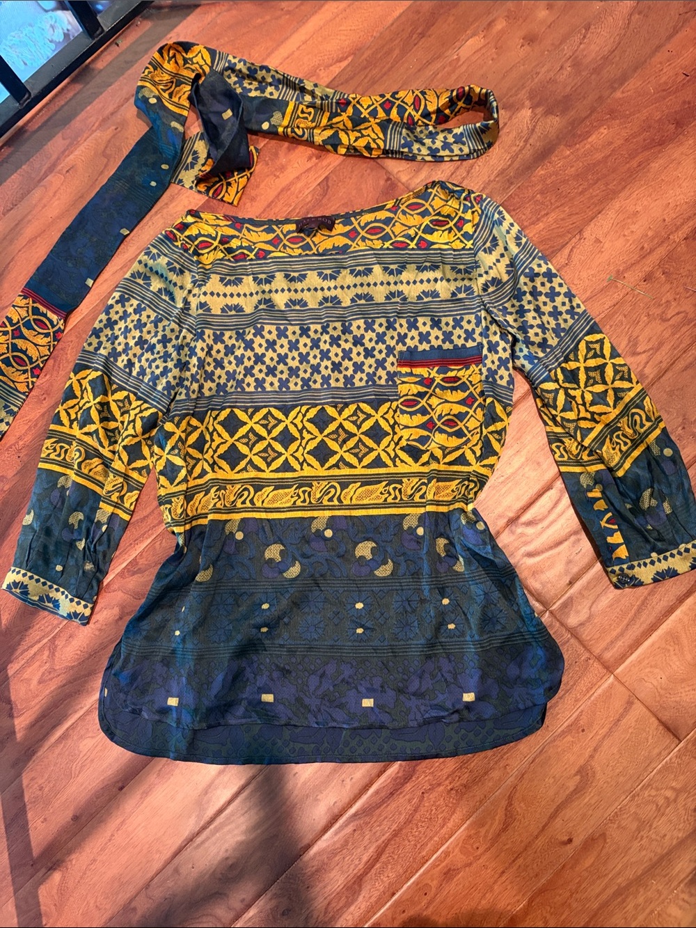 Hale Bob Abstract Patterned Silk Blend Blouse W/ Matching Scarf Size Small